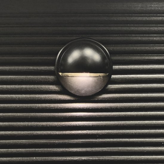 Aries svart trappbelysning i svart trall