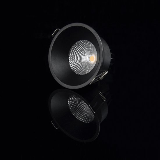 P-196B 11W Svart LED spotlight 3000K