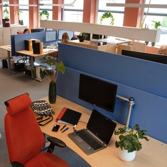 Kontorsarmatur Exzite LED 44W miljöbild 3