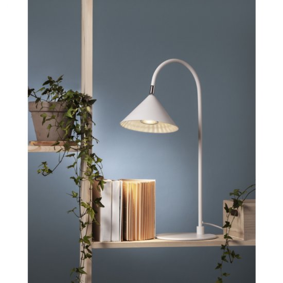 Spotlight 4,4W GU10 LED spotligh 36° RA80 3-stegs miljöbild 1