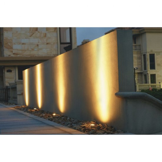 Haninge II Round infälld markspotlight - Miljöbild