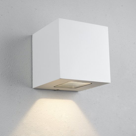 Cube XL I LED fasadlampa 12,5W 3000K vit från sidan