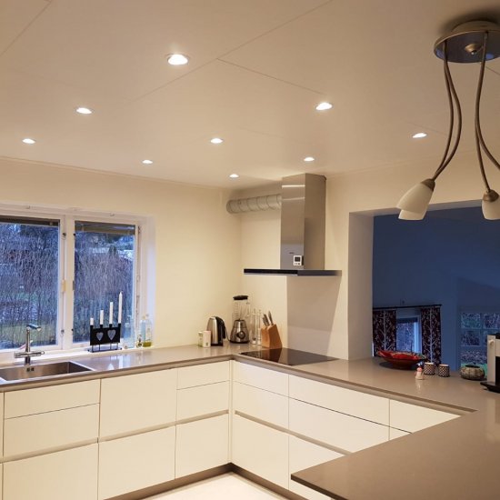 P-160562028 8W LED spotlight dim-to-warm 2000K-2800K