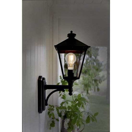 LED lampa E27 A60 Sensor Clear miljöbild