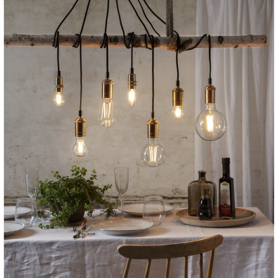 LED lampa E27 A60 Soft glow 3-step dim 2100K - miljöbild