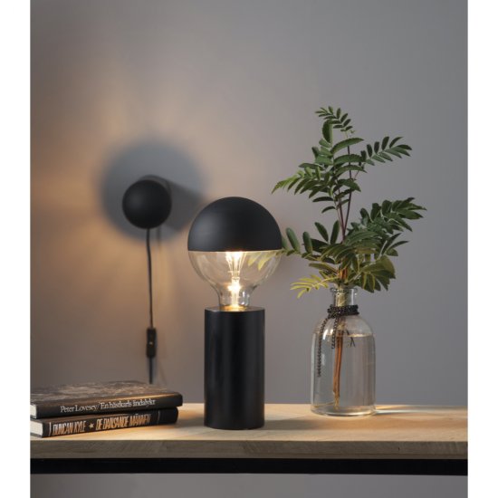 Svart toppförspeglad led lampa E27 G95 dimbar
