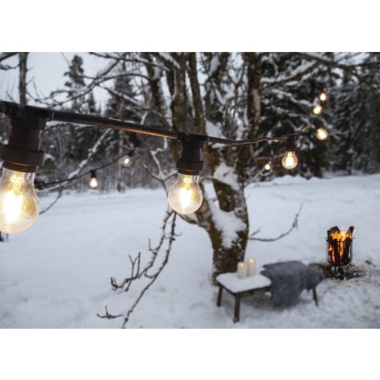 LED-lampa E27 5,5cm 2,4W Outdoor Filament PC-cover - miljöbild