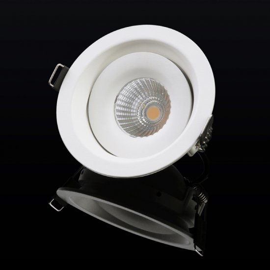 P-184MW Future 8W LED spotlight från sidan