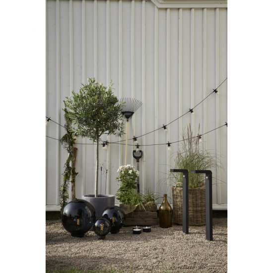 Utomhuslampa Orby med markspett - miljöbild